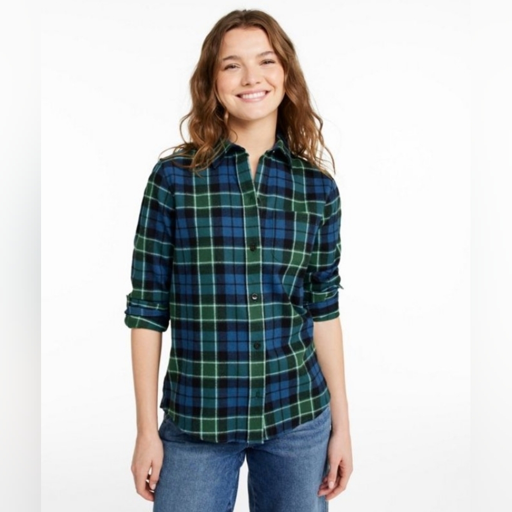 L.L. Bean Women's Green Scotch Plaid Flannel Shirt, Relaxed - Size M - Picture 3 of 8